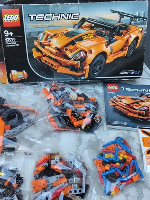Lego Technic Chevrolet Corvette ZR1 42093 used