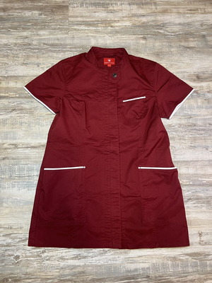 Engelbert Strauss Ladies Scrub Top Burgundy White Trim Size L like new