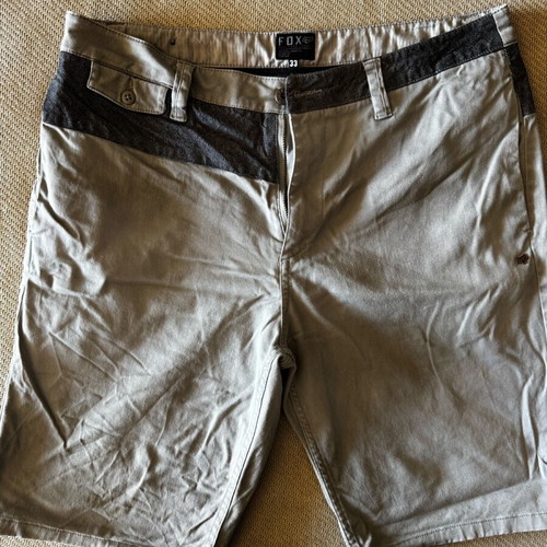Fox bermuda shorts like new, size 33, grey
