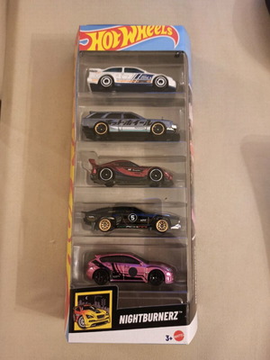 Hot Wheels 2025 Nightburnez new set of 5 cars