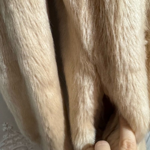 Pull & Bear fur size Small like new, beige