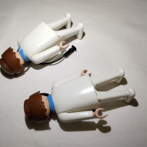 Playmobil 3340 nurse figures, set of 2