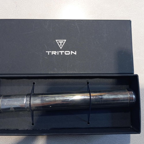 Triton metal cigar case new in box