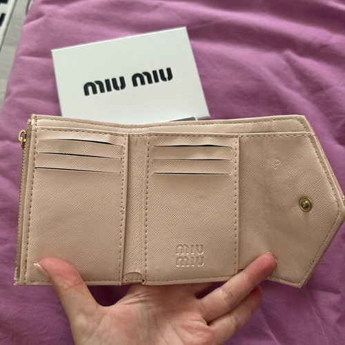 Miu Miu women's wallet like new, pink