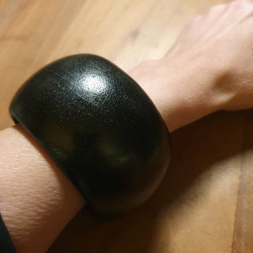 Wooden bracelet black like new without wear