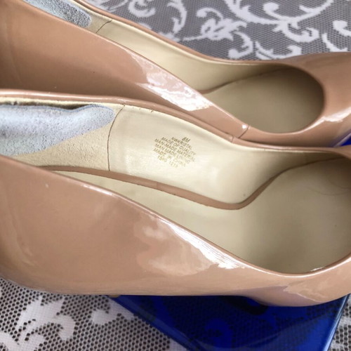 Nine West nude pumps like new, size 38