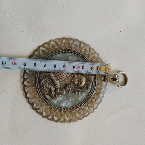 Vintage religious amulet like new, large