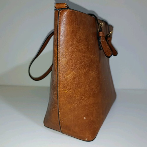 Women's shoulder bag brown like new