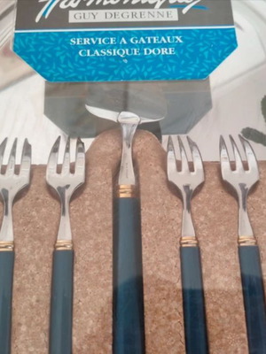 Harmoniques Guy Degrenne Cake Serving Set new