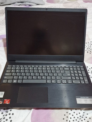 Lenovo IdeaPad S145 AMD Ryzen 5 λάπτοπ με 8GB μνήμη για ανταλλακτικά ή επισκευή μεταχειρισμένο