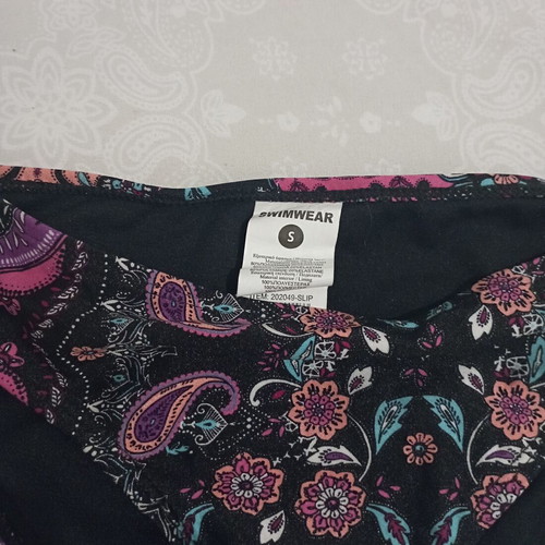Swimsuit like new, size S, black and multicolor