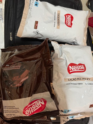 Nestlé Cocoa pack of 7 new, white and brown