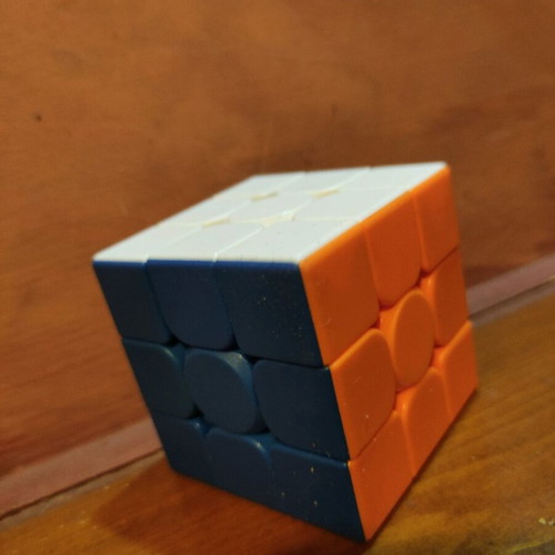 Rubrik's Cube new speed cube puzzle, educational game