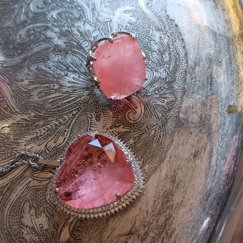 Pendant and ring set with large pink quartz stones new