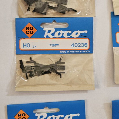 Roco HO Lot of 9 Authentic Spare Parts and Couplers like new