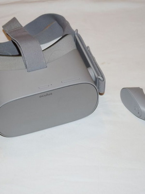 Oculus Go 32GB VR headset used