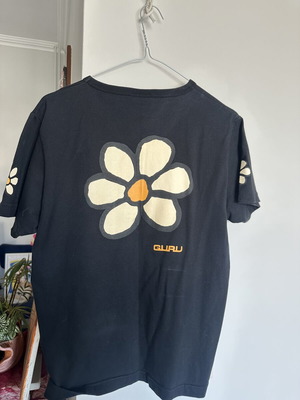 Guru women's t-shirt size S like new, black and orange