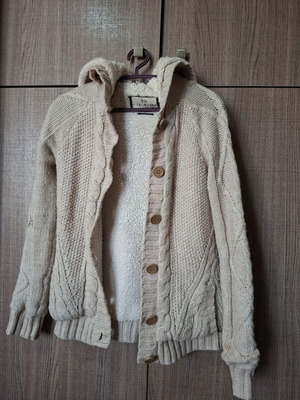 Bershka women's beige cardigan with fur, small, like new