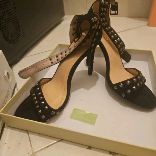 Sandals with unique studs, castor fabric, like new, size 39, black