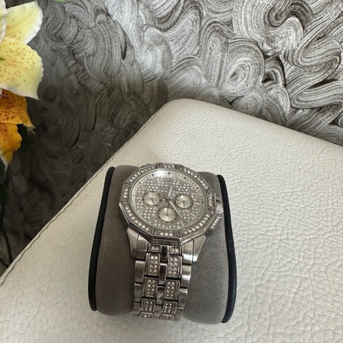 Bulova Crystal Swarovski Watch 41.5mm like new, unisex, silver