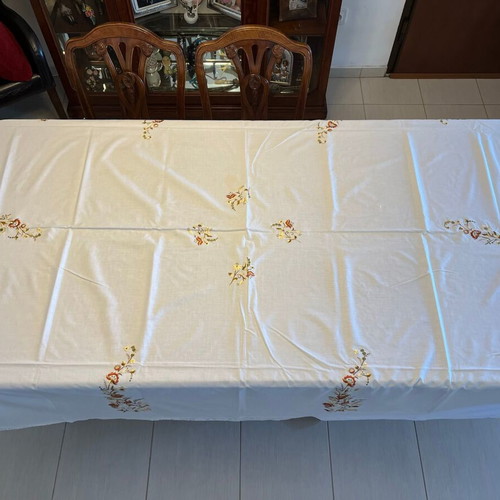 Tablecloth used 225x175cm