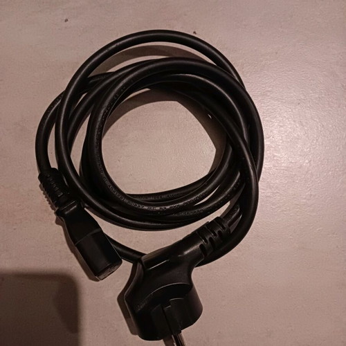 Power cable 1.8 meters like new