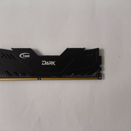DDR3 RAM Team Group Dark 8 GB 1600MHz like new