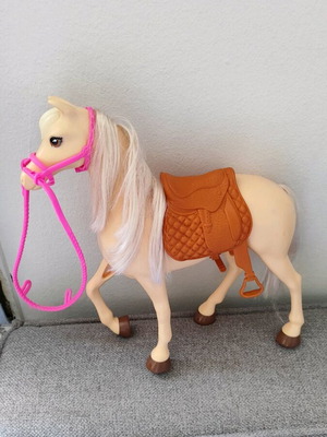 Barbie horse like new