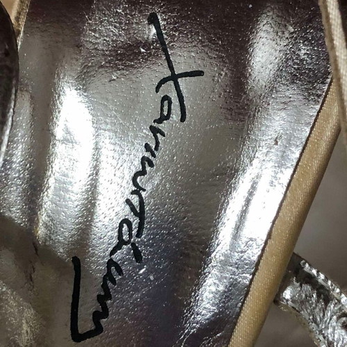 Heels *Chaniotakis*. In excellent condition.