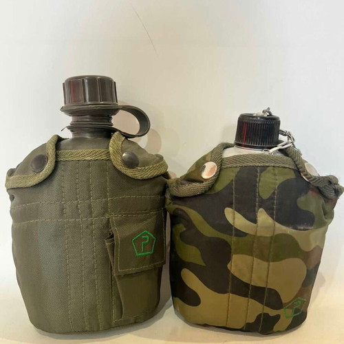 Military Canteen Set used, plastic and metal, 21x14 & 18x14 cm