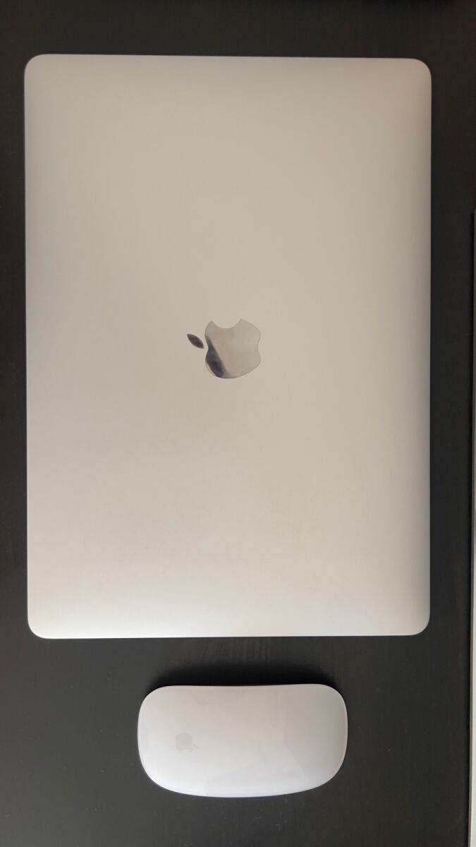 Apple MacBook Air M1 like new with… - € 615,00 - Vendora.gr