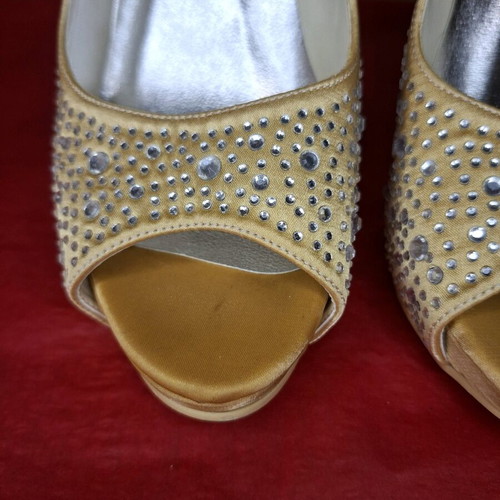 Peep toe satin gold heels with rhinestones and platform size 37 like new