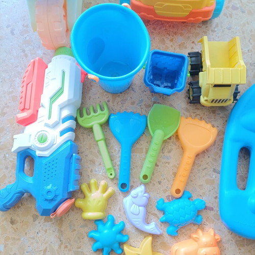 Beach toys like new, all together