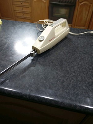 Electric knife like new