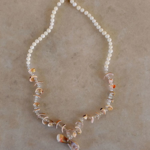 Necklaces with beads and shells used, set of 2 pieces