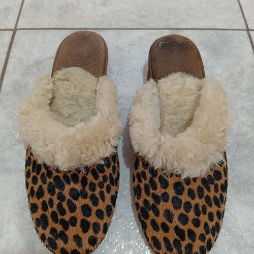 Fur slippers size 36/37