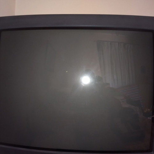 Philips Matchline 30-inch TV used with detachable speakers