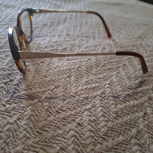 Women's eyeglass frame used, brown and gold