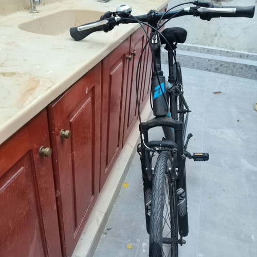 Trekking bicycle like new, blue, men's, with gears