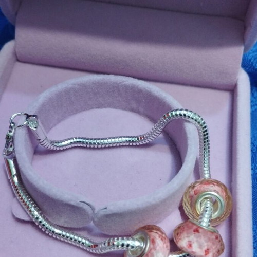 Silver plated bracelet with 3 salmon beads, 19 cm