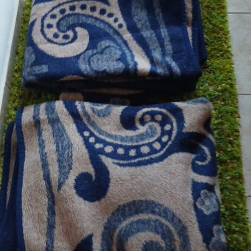 Blankets used, set of two double blankets