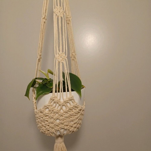 Macrame plant hanger for 12cm pot diameter, 85cm length new