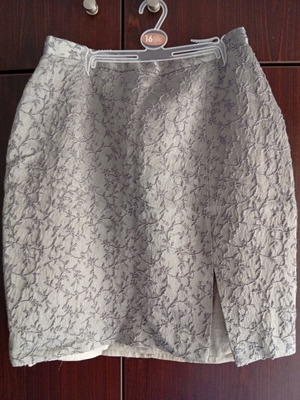 Gianni Molaro satin skirt, size 44