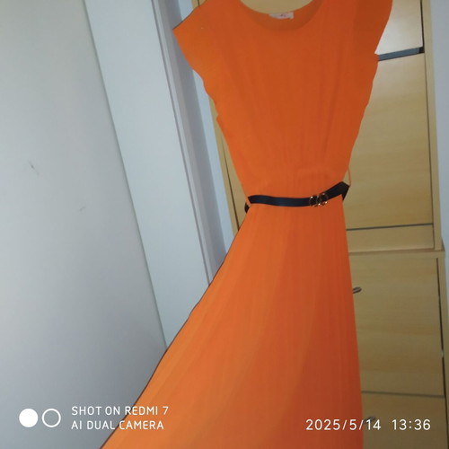 Pleated dress with belt new, orange