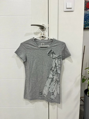 Corto Maltese x Hugo Pratt Anime Print Tee size XS like new, gray