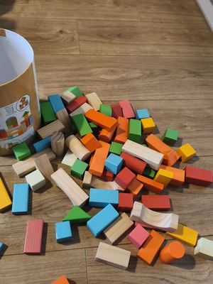 ELC Building Blocks Set 77 Pieces Like New, 12+ Months