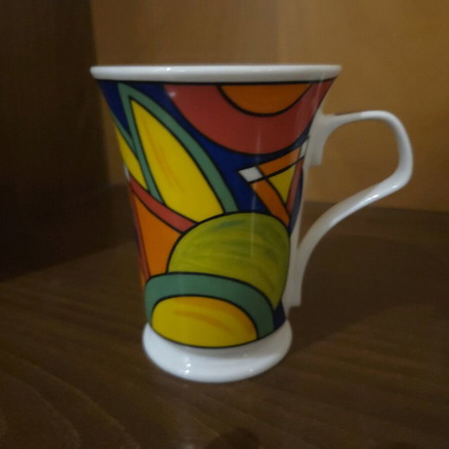Biarrizt mugs designed by Jane Brookshaw, Dunoon fine bone china like new