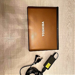 Toshiba NB550D-109 Netbook