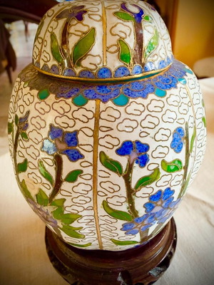 Cloisonné jar with lid and base new
