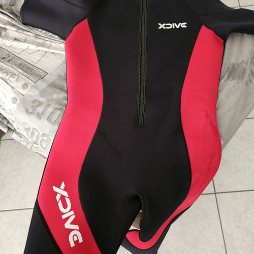 Xdive wetsuit 2 XL 3mm like new
